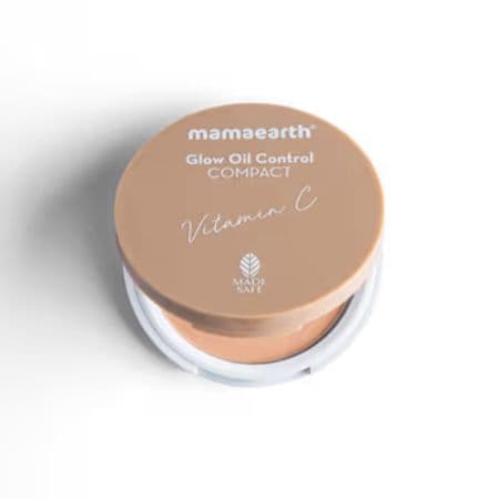 Mamaearth Glow Oil Control Compact SPF 30 With Vitamin C & Turmeric | Ivory Glow |(9gm)