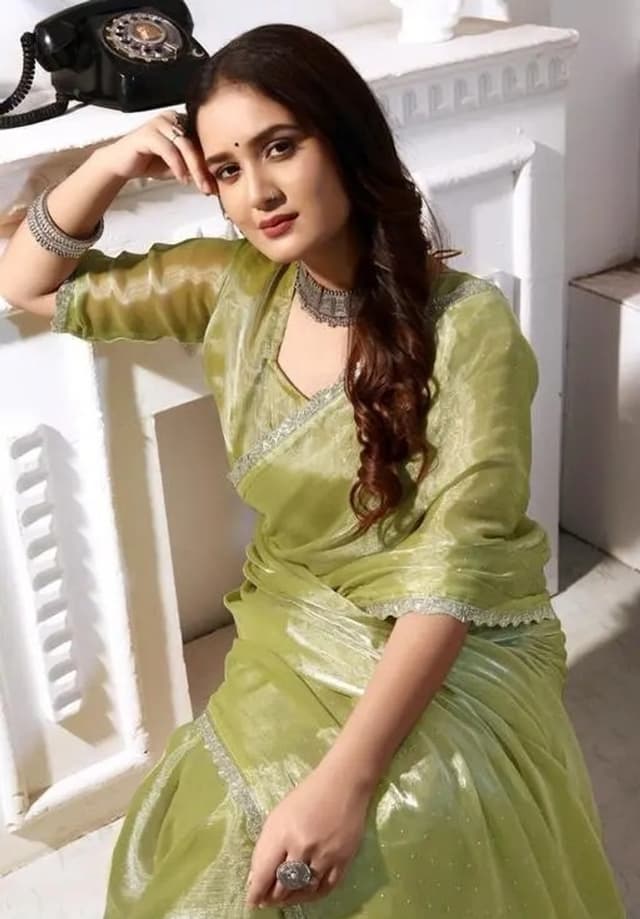 PRISHA Embellished Bollywood Jimmy Jimmy Saree (Green)