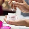 Pond's Bright Beauty Cream SPF 15 - With Niacinamide to Lighten Dark Spots for Glowing Skin